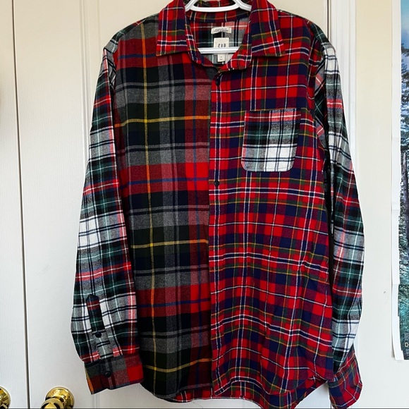 Gap mens split plaid long sleeve red themed wolf embroidered button up - Picture 7 of 7